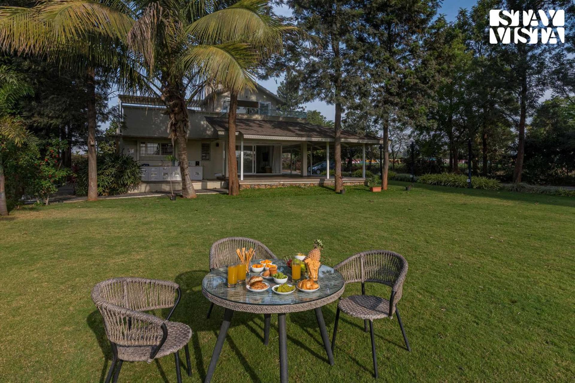 Stayvista'S Silver Grove - Serene Haven With Expansive Lawn & Terrace Nāsik Eksteriør bilde